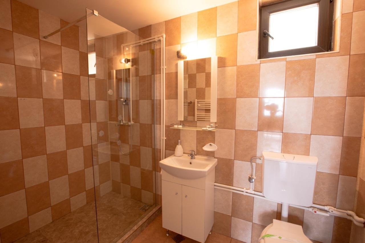 ホテル Casa Camelia ドゥボバ エクステリア 写真
